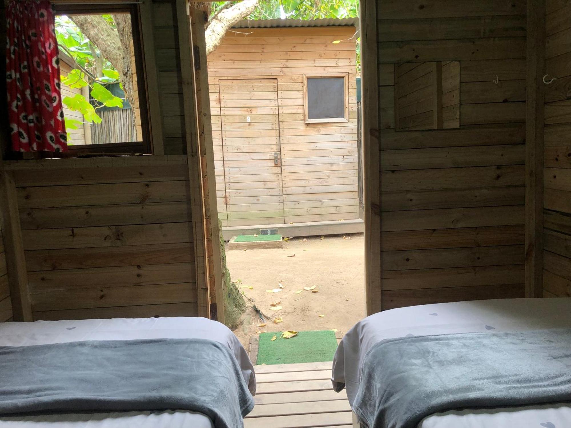 The Riverdeck Accommodation And Backpackers Knysna Exterior foto